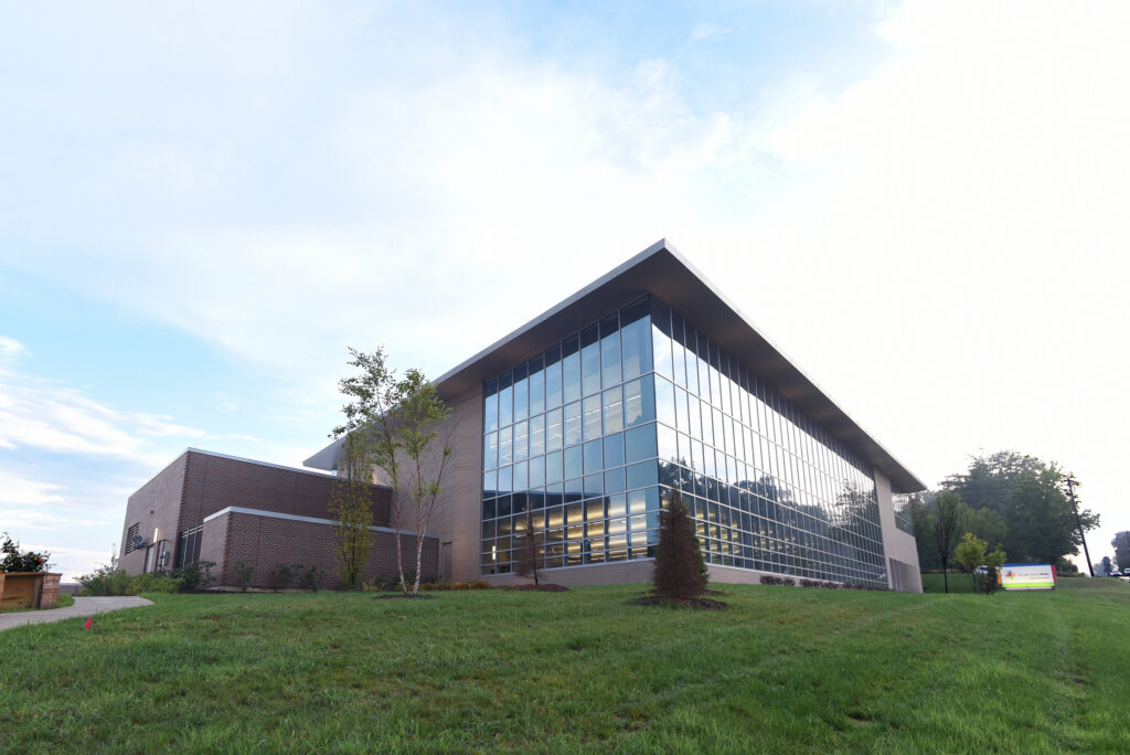 St. Louis County Library–Mid-County Branch